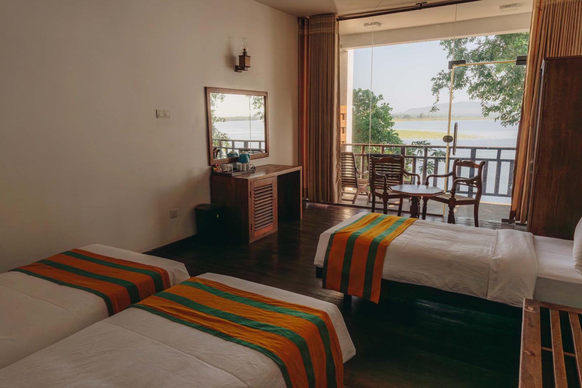 Yala Oga Reach Hotel Tissamaharama Buitenkant foto