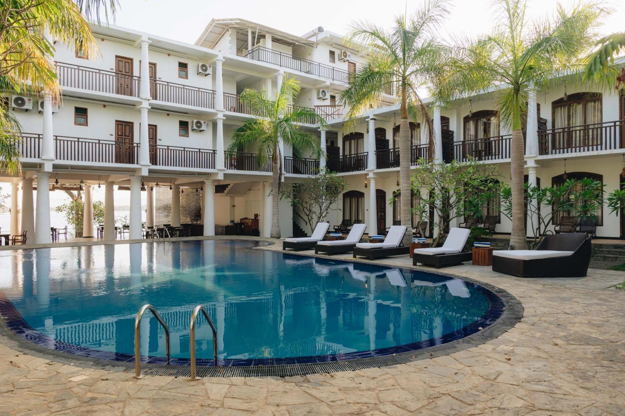Yala Oga Reach Hotel Tissamaharama Buitenkant foto