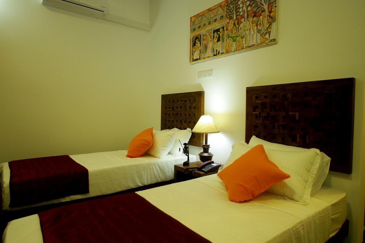 Yala Oga Reach Hotel Tissamaharama Buitenkant foto